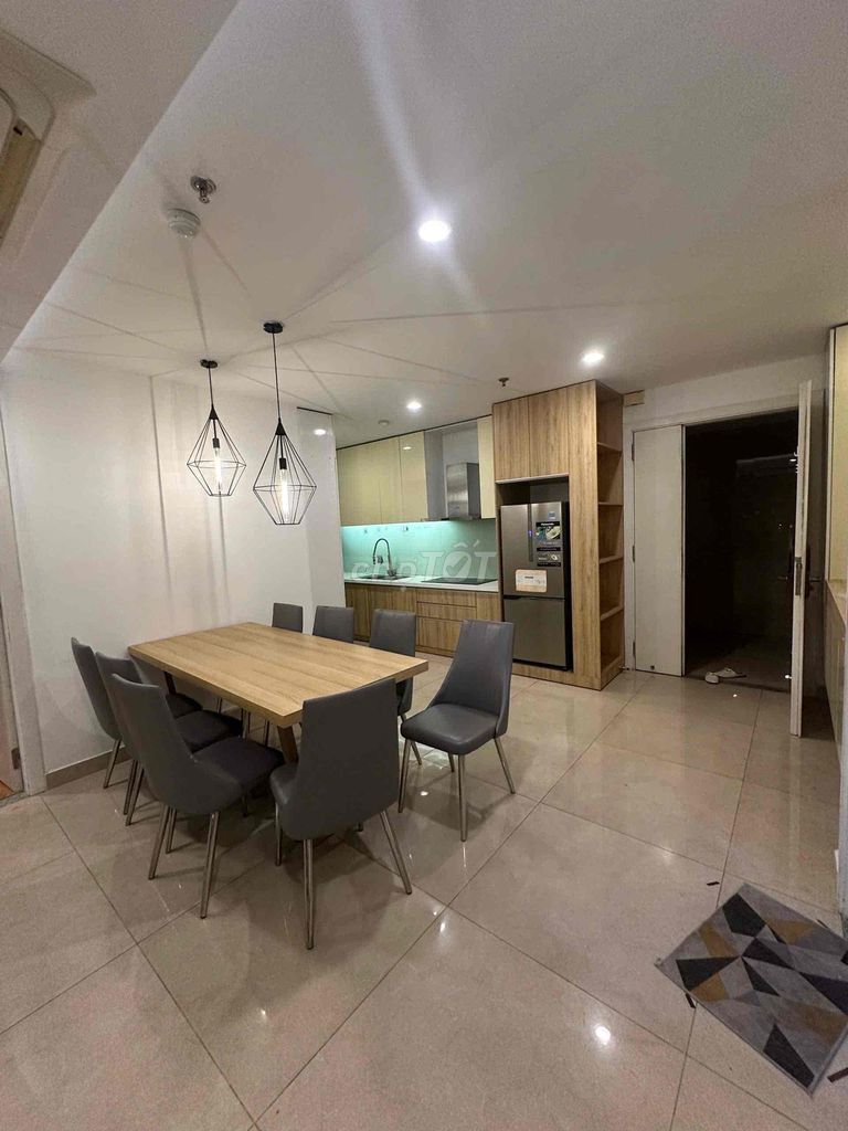 Аренда · Căn hộ Quang Nguyễn · 2 комн. · 75 м² · Quận Hải Châu, ул. Nguyễn Hữu Thọ