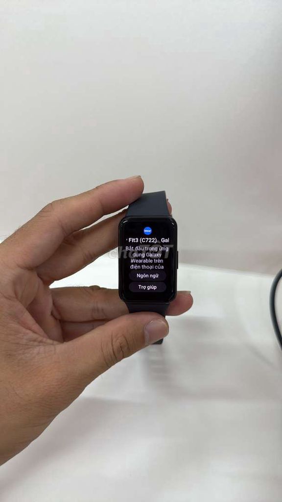 Samsung Fit 3 Đen . Mua bán Thiết bị đeo thông minh tại Thành phố Trà Vinh Trà Vinh được đăng bởi HuuVan hình 1