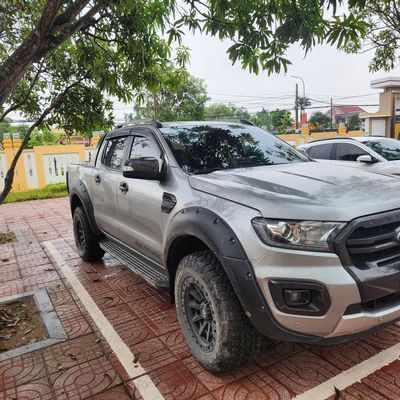 2018 Wildtrak 2.0 4x2.  Sđt ***  Đức. Mua bán Ô tô tại Thành phố Vinh Nghệ An được đăng bởi DŨNG