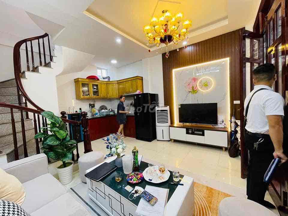 LÊ QUANG ĐẠO 30m2 giá chỉ 5 tỷ-NGÕ THÔNG RỘNG NÔNG-GẦN PHỐ-GẦN Ô TÔ