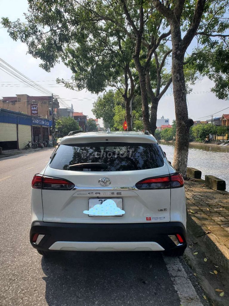 Toyota Corolla Cross 1.8V trắng - Odo 1v6. Mua bán Ô tô tại Quận Nam Từ Liêm Hà Nội được đăng bởi An Nguyen hình 2