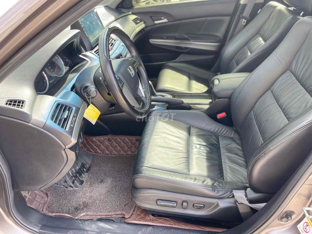 Honda Accord 2012 3.5 AT - 67000 km. Mua bán Ô tô tại Quận Long Biên Hà Nội được đăng bởi Mr Tài Oto hình 11