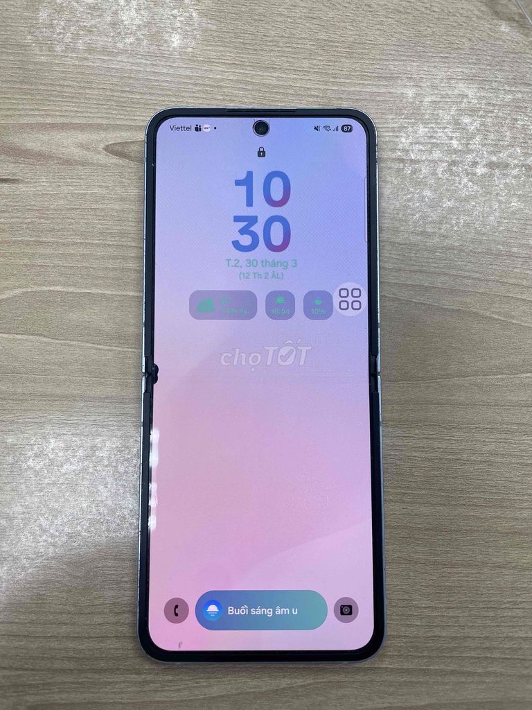 Samsung Zlip 6 256GB màu xanh. Mua bán Điện thoại tại Quận Tân Phú Tp Hồ Chí Minh được đăng bởi Nhi hình 1