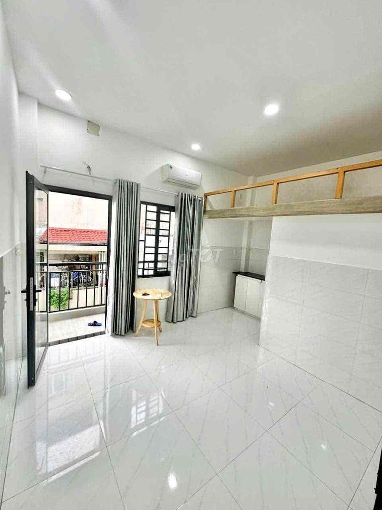 DUPLEX BAN CÔNG MÁY GIẶT RIÊNG GẦN SÂN BAY TÂN SƠN NHẤT