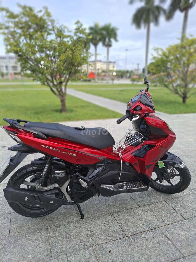 Honda Air Blade 2022. Biển 43 . Xe đẹp nguyên rin. Mua bán Xe máy tại Quận Hải Châu Đà Nẵng được đăng bởi Mua Bán Xe Cũ Có Góp Nợ xấu hình 4