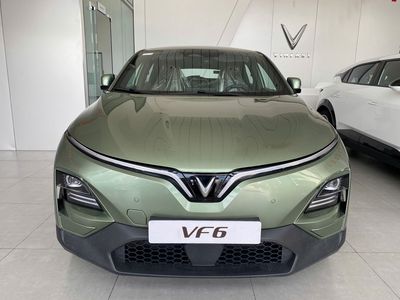 VinFast VF6 Plus trả trước chỉ từ 31 triệu