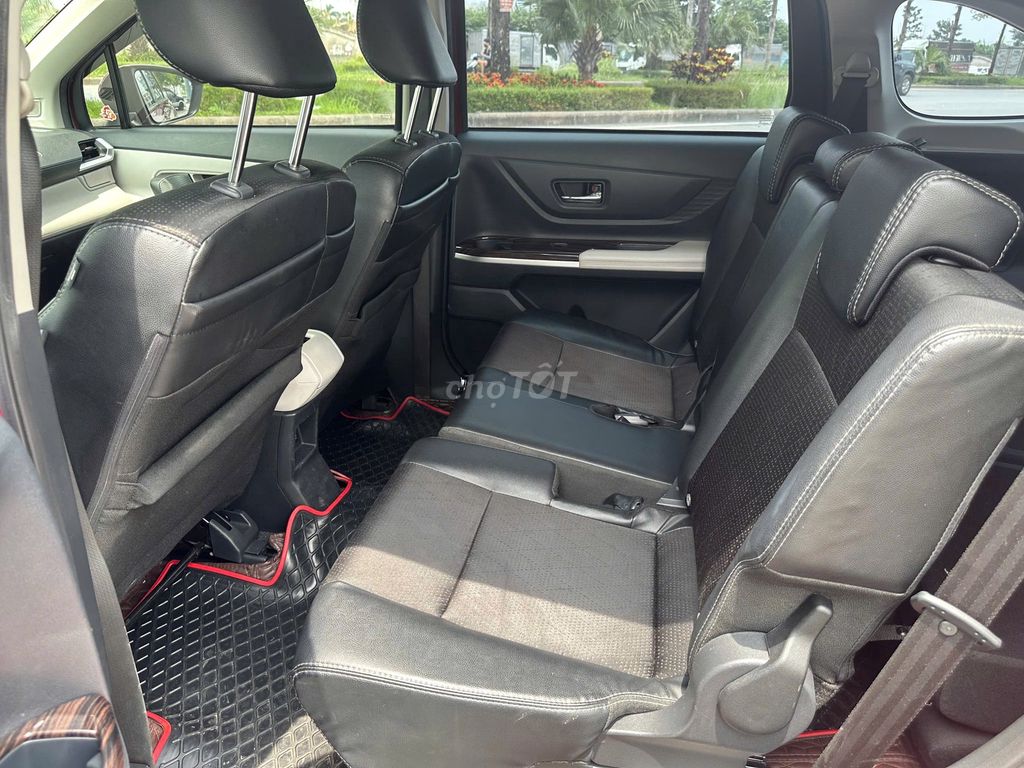 bán Toyota Veloz Cross 2022 màu đỏ số tự động. Mua bán Ô tô tại Quận Gò Vấp Tp Hồ Chí Minh được đăng bởi Xuân Trường hình 5