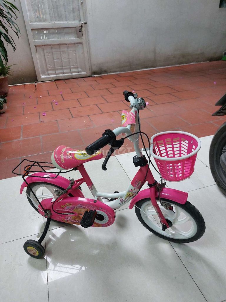 Bán xe đạp cho bé đi tâp