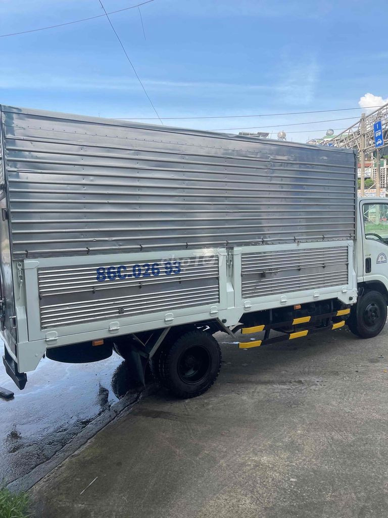 Tải Isuzu 1,5tấn đời 2011  thùng kín dài 4m4. Mua bán Xe tải, xe ben tại Thành phố Biên Hòa Đồng Nai được đăng bởi Nhan Hùng Thanh Phong hình 2