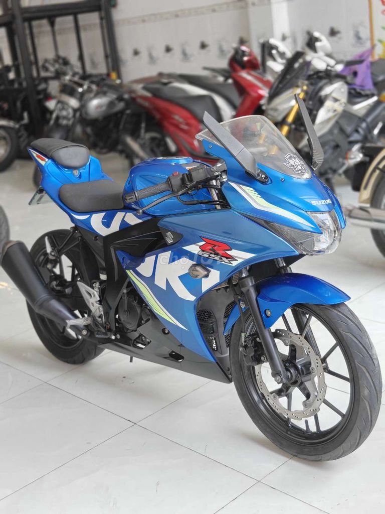 Suzuki GSX 150 2017 Синий 15000 км