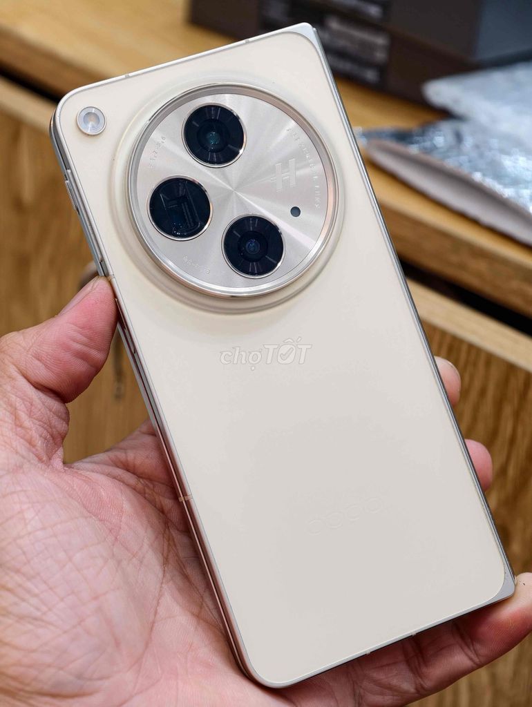 OPPO Find N3 512GB Vàng. Mua bán Điện thoại tại Quận 10 Tp Hồ Chí Minh được đăng bởi Khánh Trần hình 1