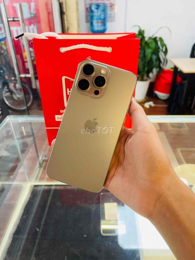 iPhone 15 Pro Max 256GB 99% keng Quốc tế. Mua bán Điện thoại tại Thành phố Biên Hòa Đồng Nai được đăng bởi Thang Tran hình 1