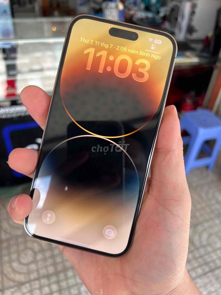 Apple iPhone 14 Pro Max 1 TB Vàng Đã qua sử dụng. Mua bán Điện thoại tại Thị xã Long Mỹ Hậu Giang được đăng bởi HỮU TRÍ SOTRE hình 1