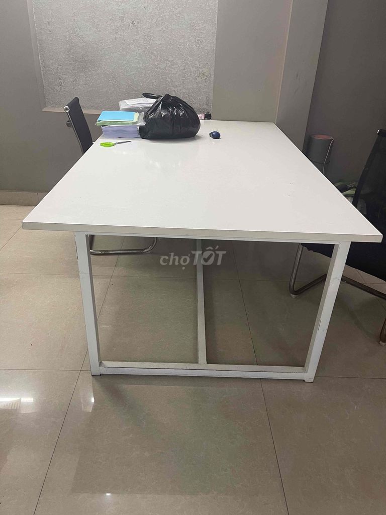Bàn làm việc gỗ 1m2x2m. Mua bán Bàn ghế tại Quận Lê Chân Hải Phòng được đăng bởi Tram Anhhh hình 1
