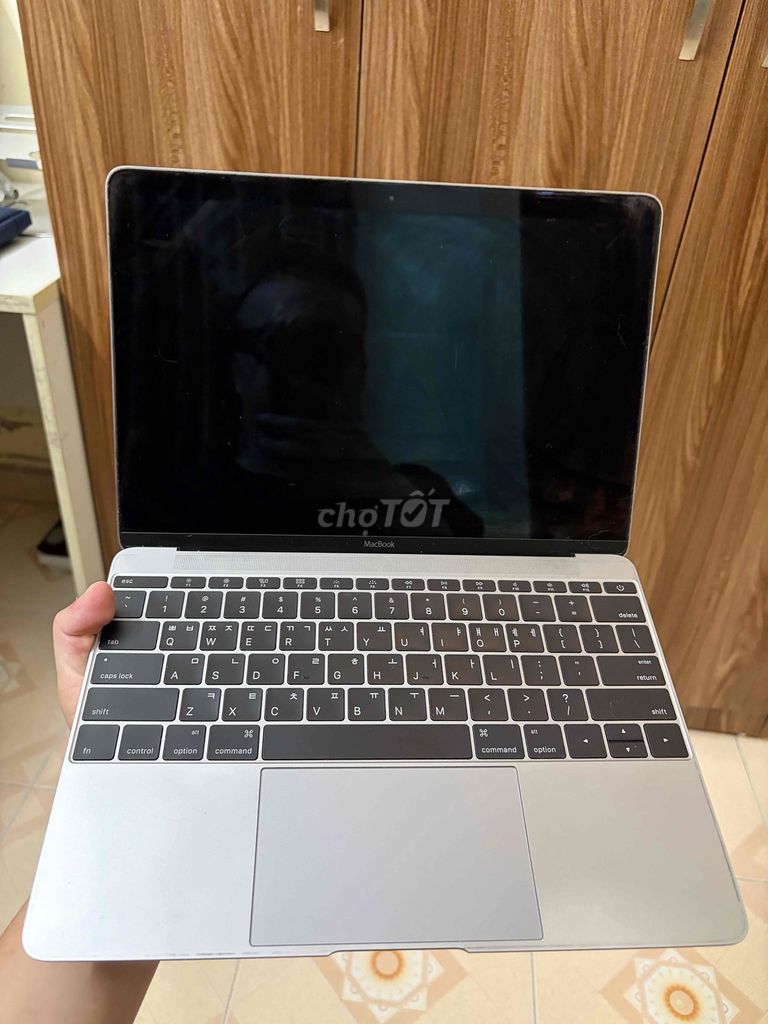 Apple MacBook 12 inch 2015 Bạc. Mua bán Laptop tại Quận Đống Đa Hà Nội được đăng bởi Nguyễn Huy Thắng hình 1