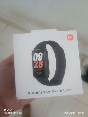 Xiaomi band 8 active