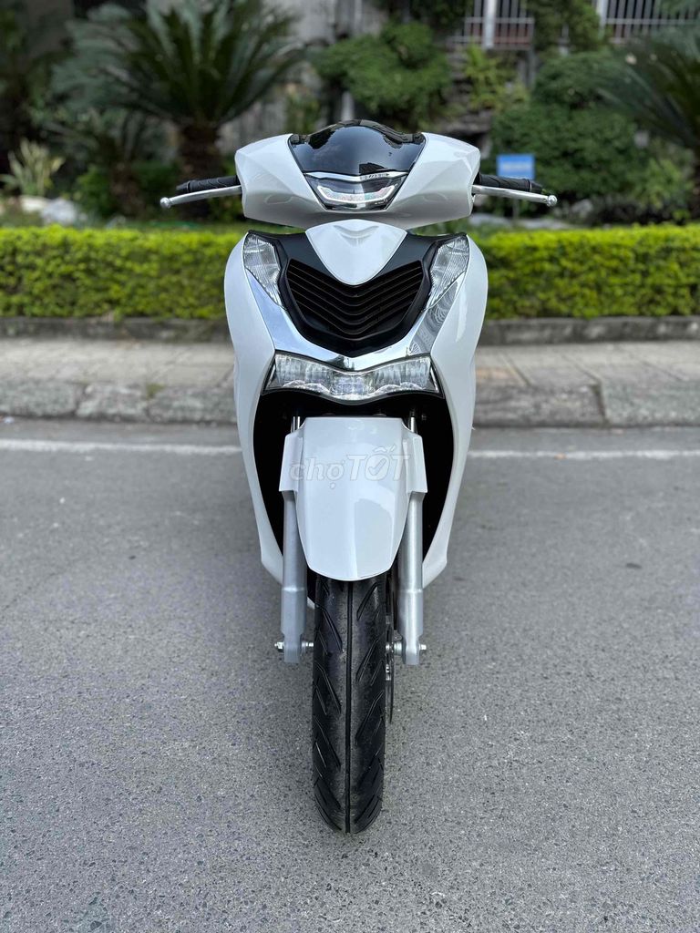 SH 125 cbs năm 2020 biển 29. Mua bán Xe máy tại Quận Hoàng Mai Hà Nội được đăng bởi Xe Máy Quân Oanh  hình 1