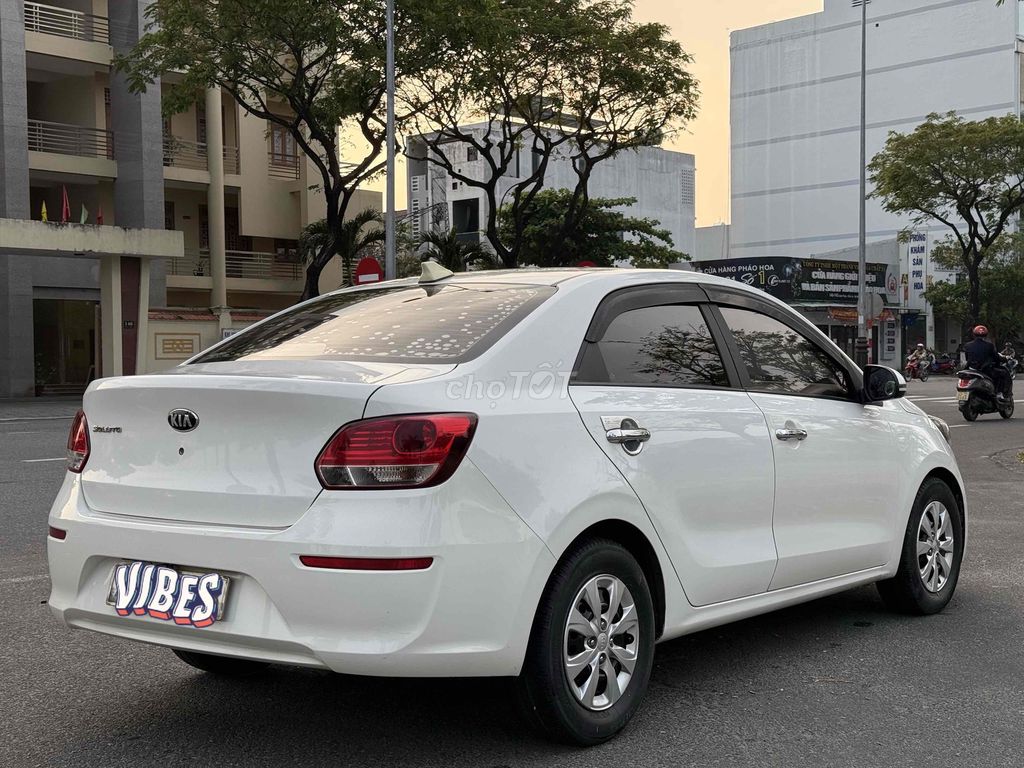 Kia Soluto 2020 1.4 MT Deluxe -  Suloto Trắng bs92. Mua bán Ô tô tại Quận Hải Châu Đà Nẵng được đăng bởi Lê vy  hình 3