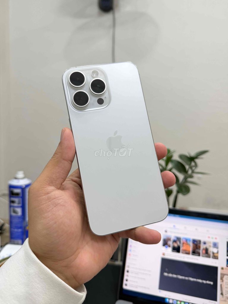 iPhone 15prm 256GB TRẮNG – ZIN ĐẸP – GIÁ TỐT. Mua bán Điện thoại tại Quận Thanh Xuân Hà Nội được đăng bởi Hiếu hình 1