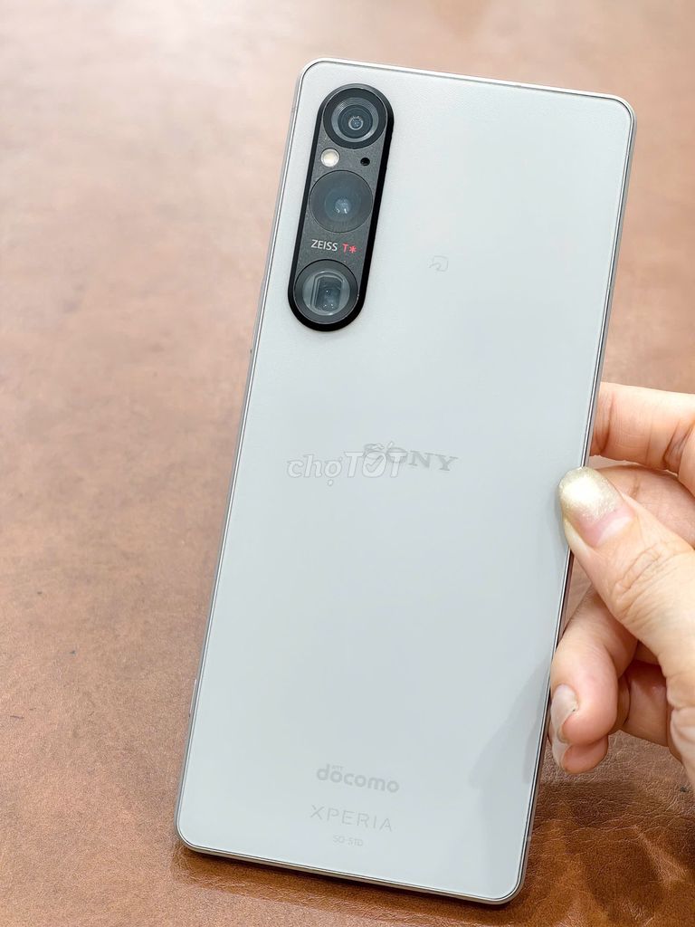 Sony Xperia 1 mark 5 bản Nhật màu Xám 98,5%. Mua bán Điện thoại tại Quận Đống Đa Hà Nội được đăng bởi Hn Store hình 1