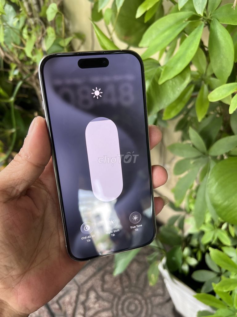 Apple iPhone 15 Pro 256GB Bạc Mới zin đẹp pin 94. Mua bán Điện thoại tại Quận Phú Nhuận Tp Hồ Chí Minh được đăng bởi Nguyễn tuấn kiệt  hình 1