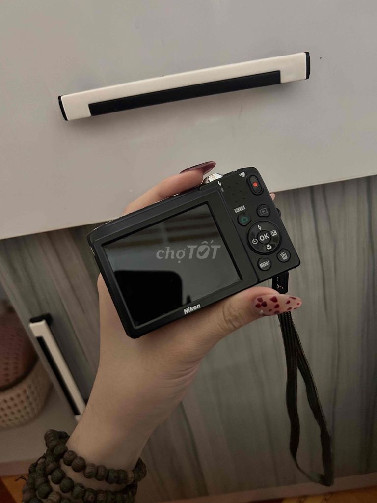 Nikon S2600