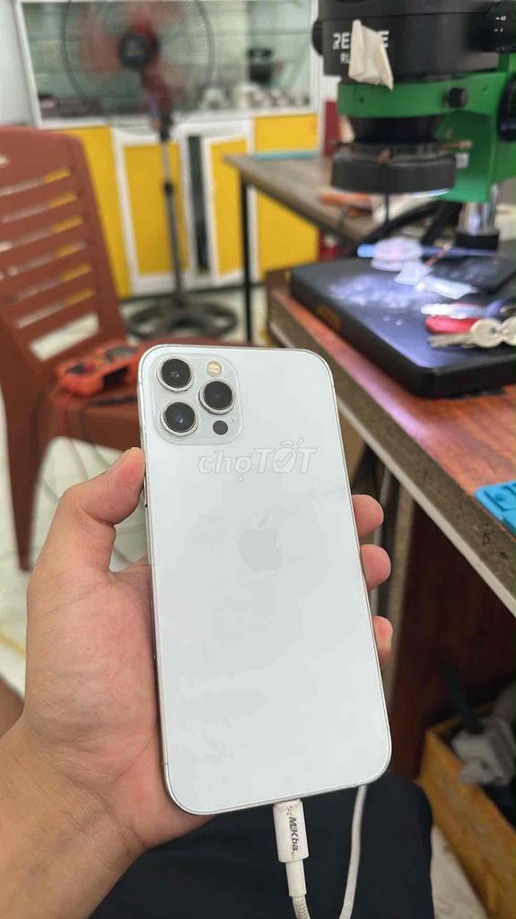 Apple iPhone 12 Pro Max Trắng Còn mới. Mua bán Điện thoại tại Quận Hà Đông Hà Nội được đăng bởi Quang Hưng hình 1