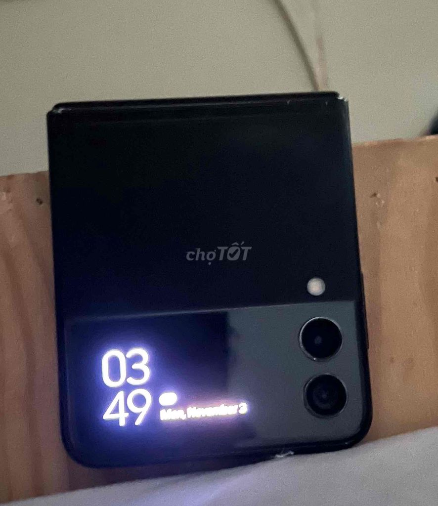 Samsung Galaxy Z Flip 3 Đen. Mua bán Điện thoại tại Thành phố Thủ Đức Tp Hồ Chí Minh được đăng bởi Lê Tân hình 1
