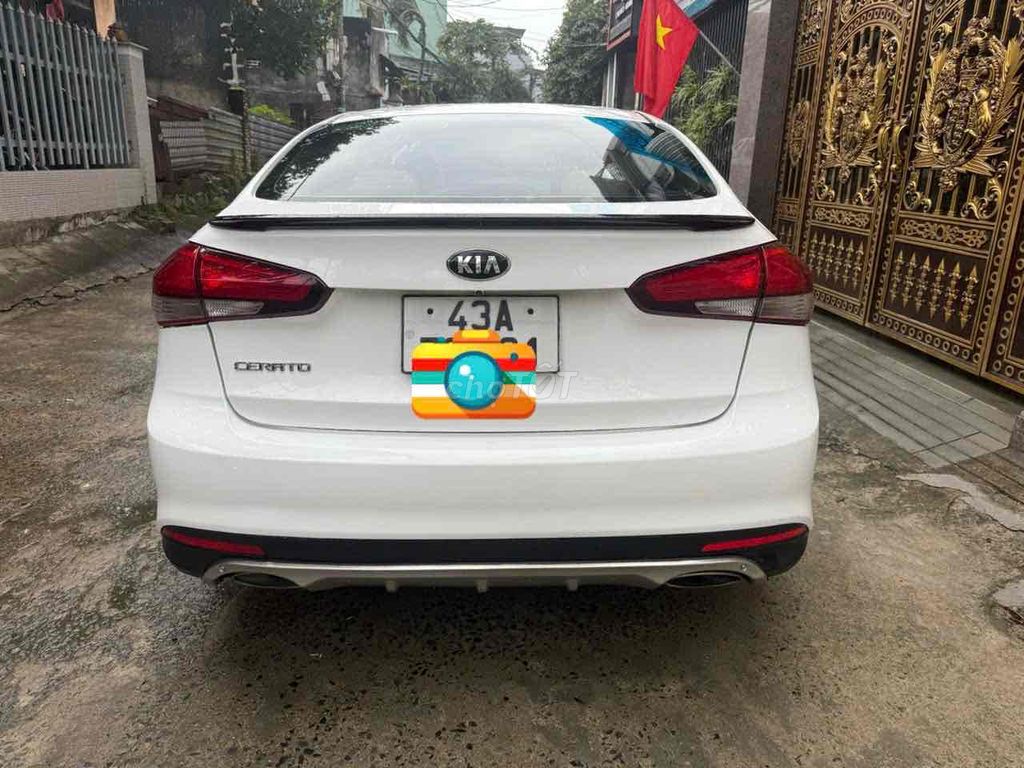 Kia Cerato 2018 1.6 MT