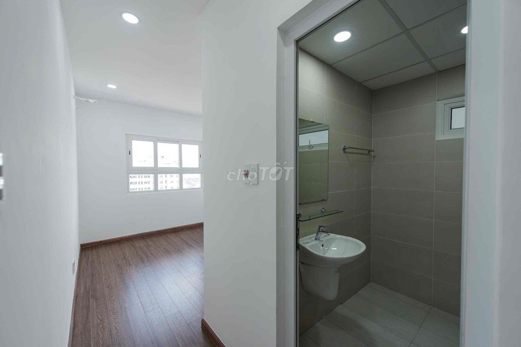 Аренда квартиры Conic Boulevard 84м² 2сп 2с/у, 10-й этаж вид на город