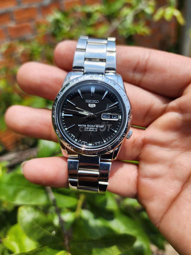 Cơ seiko lộ đáy