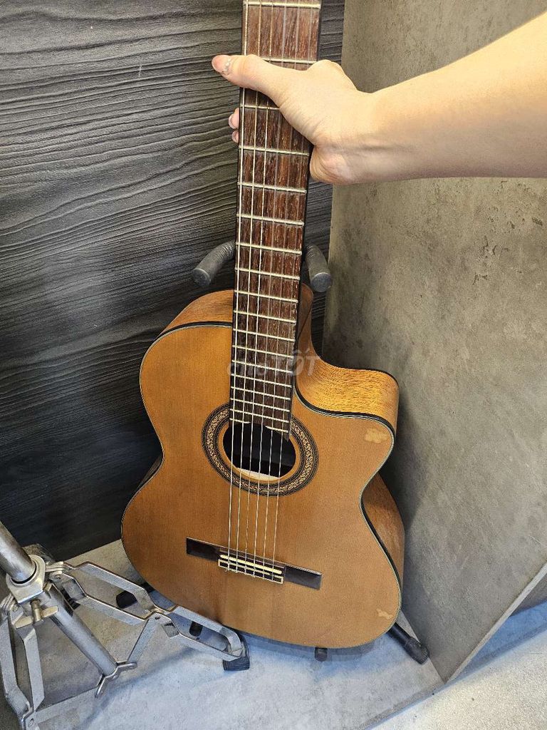 Đàn guitar KiNi gỗ Hàn Quốc. Mua bán Nhạc cụ tại Quận Hai Bà Trưng Hà Nội được đăng bởi Phương hình 1