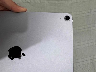 CẦN BÁN IPAD AIR 4. Mua bán Máy tính bảng tại Quận Ngũ Hành Sơn Đà Nẵng được đăng bởi Nguyễn Lâm Nhi