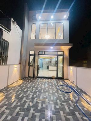 Nhà sân vườn 3PN Bến Cát, Bình Dương giá 2.5 tỷ