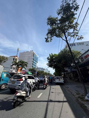 Аренда · 2 комн. · 125 м² · Quận Hải Châu, ул. Đường Nguyễn Hữu Thọ