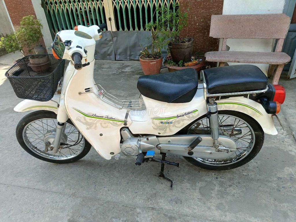 Xe máy Cub 50cc màu Trắng. Mua bán Xe máy tại Huyện Hóc Môn Tp Hồ Chí Minh được đăng bởi pham anh tuấn hình 8
