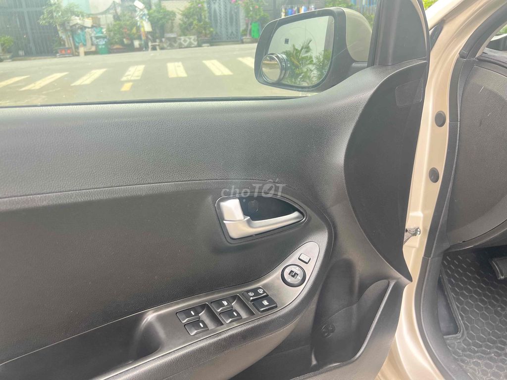 Kia Picanto 2013 Tự động rất đẹp full đồ chơi. Mua bán Ô tô tại Thành phố Dĩ An Bình Dương được đăng bởi Hiếu Auto Nghĩa Phát hình 10