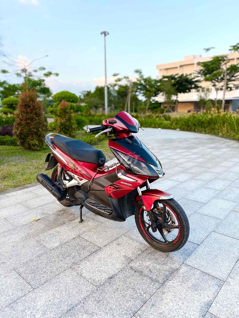 🛵Honda Air Blade Úp Thái Máy Zin Êm Ấm. Mua bán Xe máy tại Huyện Phong Điền Cần Thơ được đăng bởi Danh Hà hình 3