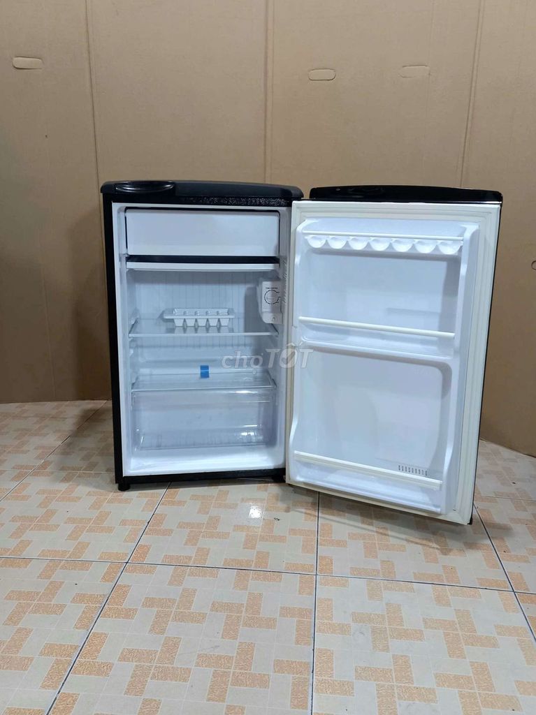Tủ lạnh Aqua 983N6 nhỏ gọn 1 ngăn, đời mới,. Mua bán Tủ lạnh tại Quận Tân Phú Tp Hồ Chí Minh được đăng bởi ĐỨC hình 1
