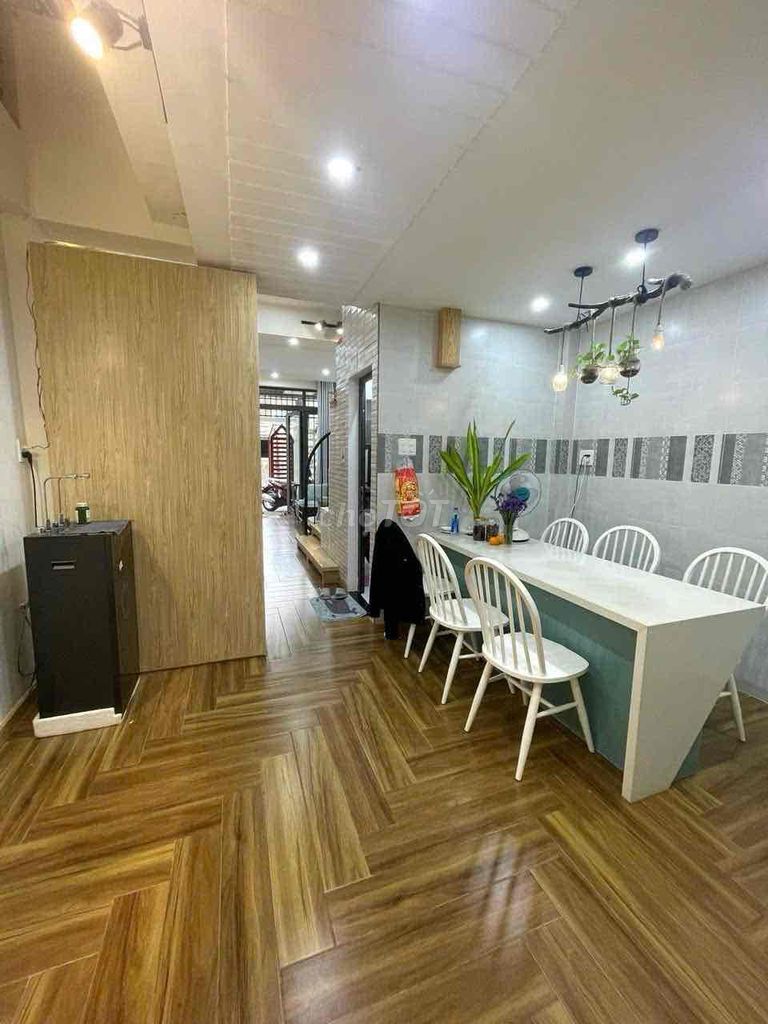 Kiệt Hải Phòng, Trung Tâm TP, 4x14,5m². Giá 4.05Tỷ.