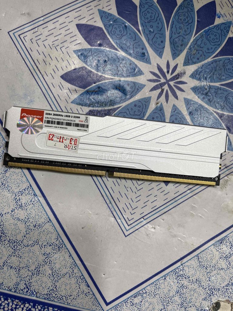 ram 16G buss 2666 còn bảo hành 40 tháng THNS