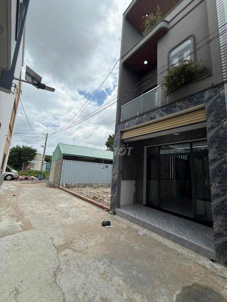 xã thu vốn nhà lầu phường bửu hoà 66m hoàn công giá 2ty850