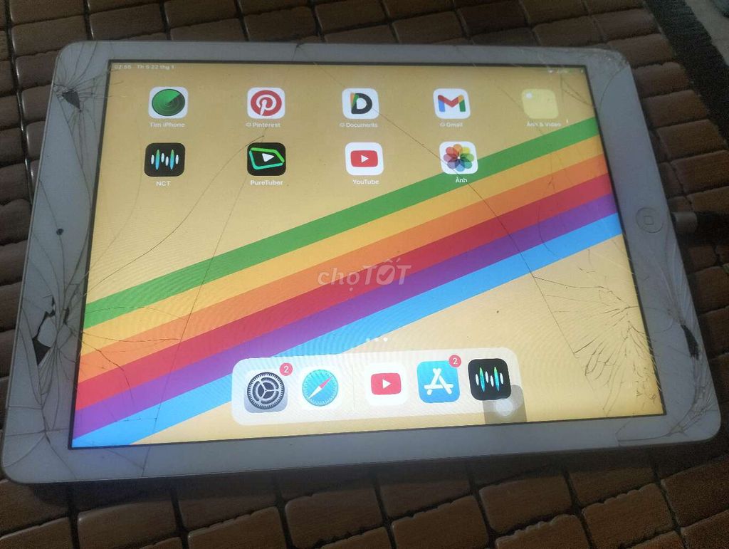 Apple iPad Air 1 16GB Bạc Vỡ cảm ứng. Mua bán Máy tính bảng tại Quận Hai Bà Trưng Hà Nội được đăng bởi Truong Vu  hình 1