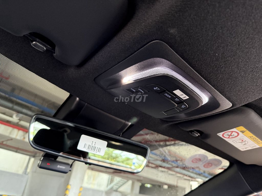 Siêu Lướt Toyota Corolla Cross 2025 1.8V - 4500 km. Mua bán Ô tô tại Thành phố Thủ Đức Tp Hồ Chí Minh được đăng bởi Ô Tô Siêu Lướt  hình 19