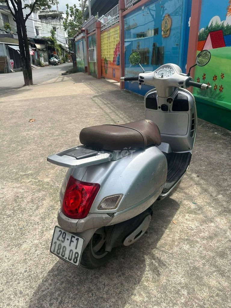 Piaggio Vespa GTS GT10 Bạc 125cc. Mua bán Xe máy tại Huyện Phú Tân An Giang được đăng bởi Huỳnh Bờm hình 1
