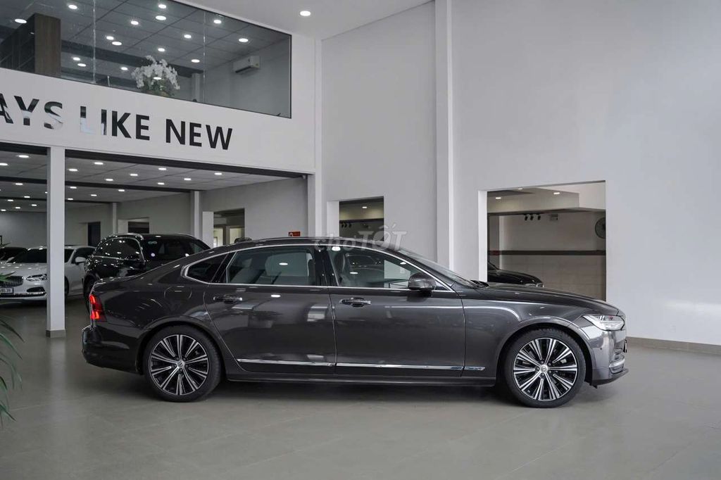 Volvo S90 LWB 2022 1 chủ siêu kỹ. Mua bán Ô tô tại Quận 7 Tp Hồ Chí Minh được đăng bởi Hoàn Lee Xe Lướt hình 4