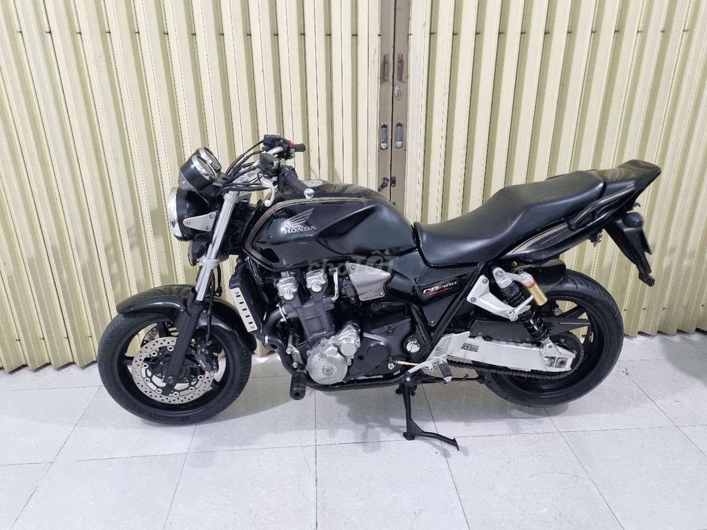 Honda CB 1300 Super Four 2010. Mua bán Xe máy tại Thành phố Vị Thanh Hậu Giang được đăng bởi Ken Đáng hình 7