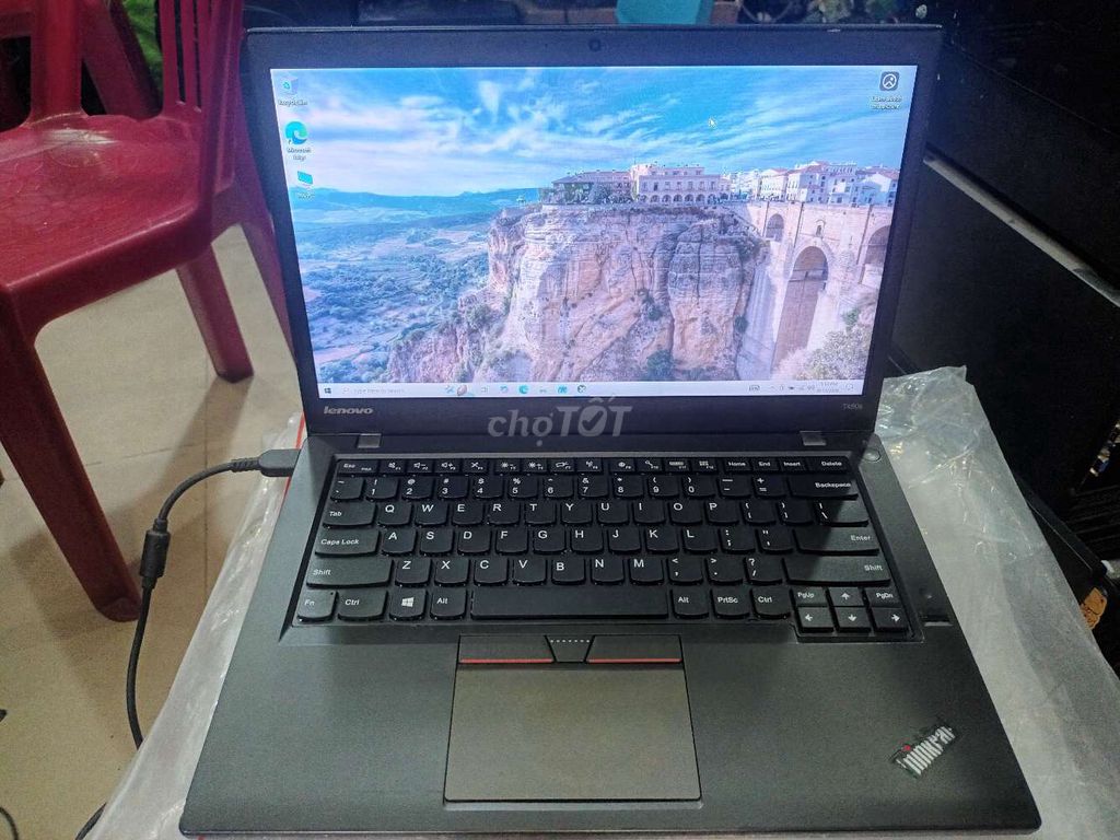 Lenovo Thinkpad T450s i7-5600U 14 inch 8GB/256GB. Mua bán Laptop tại Quận Hải Châu Đà Nẵng được đăng bởi Anh Lý hình 1