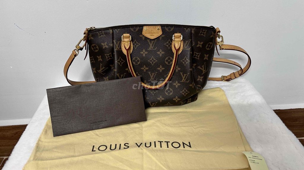 LOUIS VUITTON Turenne PM Monogram M48813