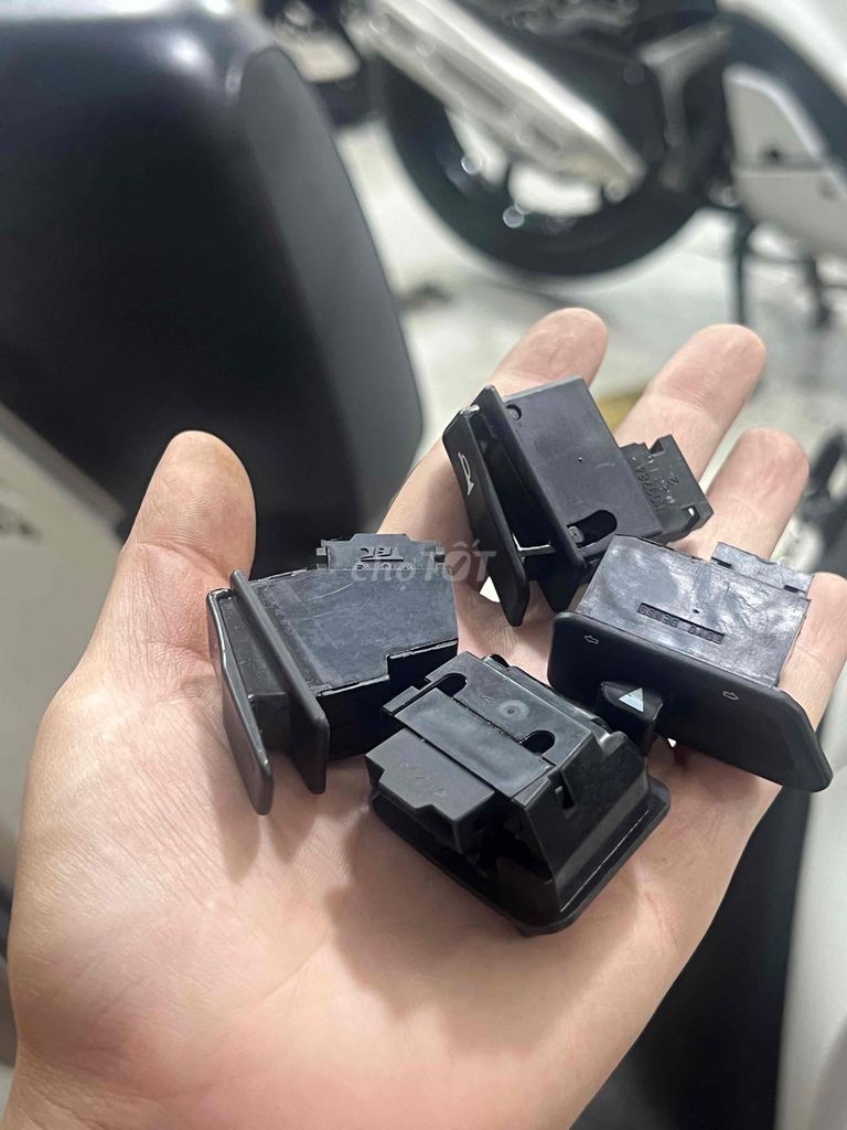 thanh lý phụ tùng Sh - giá từ 100k cần zalo cho e. Mua bán Phụ tùng xe tại Quận Bình Tân Tp Hồ Chí Minh được đăng bởi tho nguyen hình 14